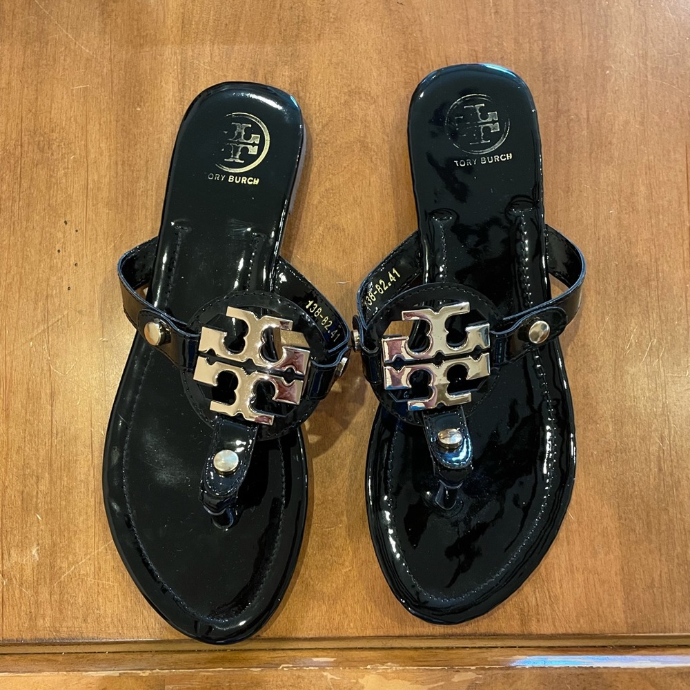 Tory Burch black & gold sandals dupe